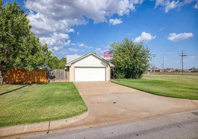 1st image of 1513 S 13th St, Kingfisher, OK 73750 | MLS# 1240670