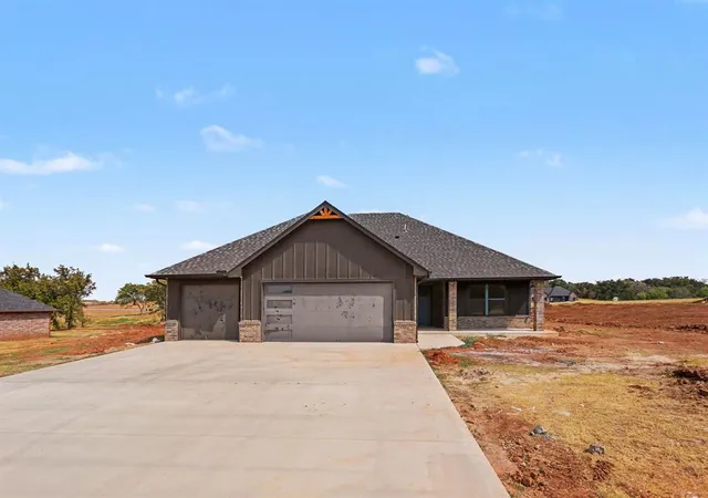Photo 1 of Single family home for sale at 2213 Winter Ridge Rd, Blanchard, OK 73010 | MLS# 1240691 | Listing updated on 2026-10-23