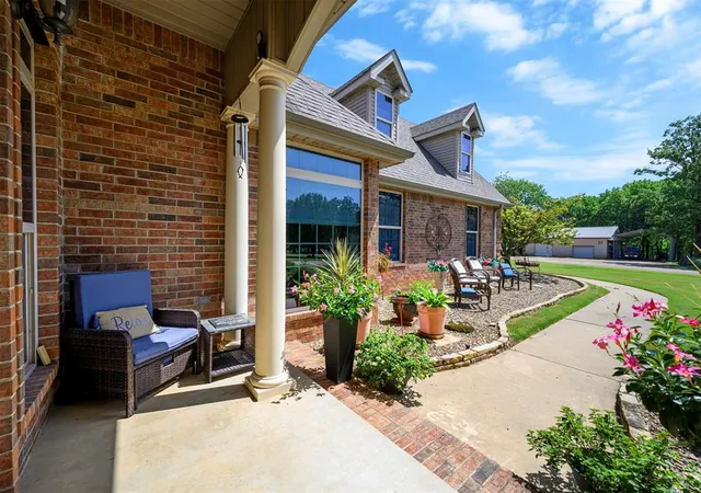 4th image of 803 Oak Brook Dr, Idabel, OK 74745 | MLS# 1240694