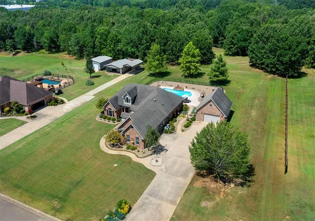 50th image of 803 Oak Brook Dr, Idabel, OK 74745 | MLS# 1240694
