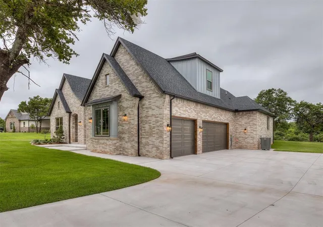 2nd image of 13025 Stagecoach Trl, Arcadia, OK 73007 | MLS# 1240695
