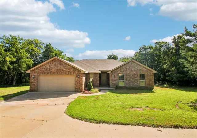 Photo 1 of Sale Pending at 12702 Fox Pass Rd, Edmond, OK 73034 | MLS# 1240702 | Listing updated on 2026-08-17