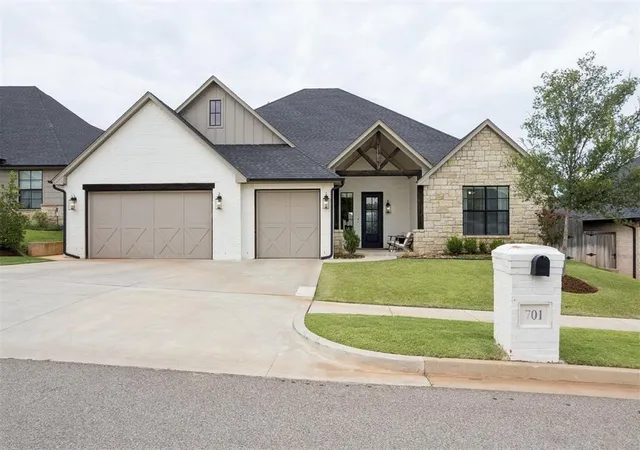 1st image of 701 Maple Hill Rd, Norman, OK 73069 | MLS# 1240719