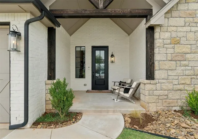 2nd image of 701 Maple Hill Rd, Norman, OK 73069 | MLS# 1240719