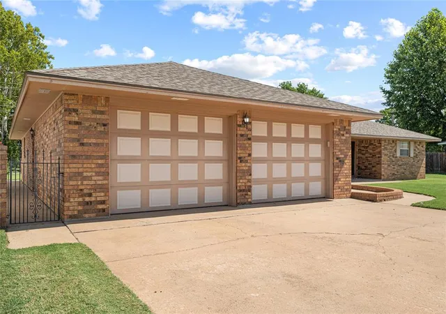 3rd image of 1316 Caudill Dr, Watonga, OK 73772 | MLS# 1240722