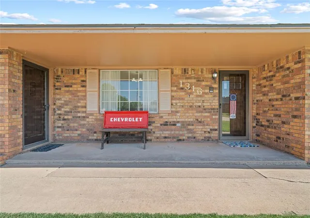 5th image of 1316 Caudill Dr, Watonga, OK 73772 | MLS# 1240722