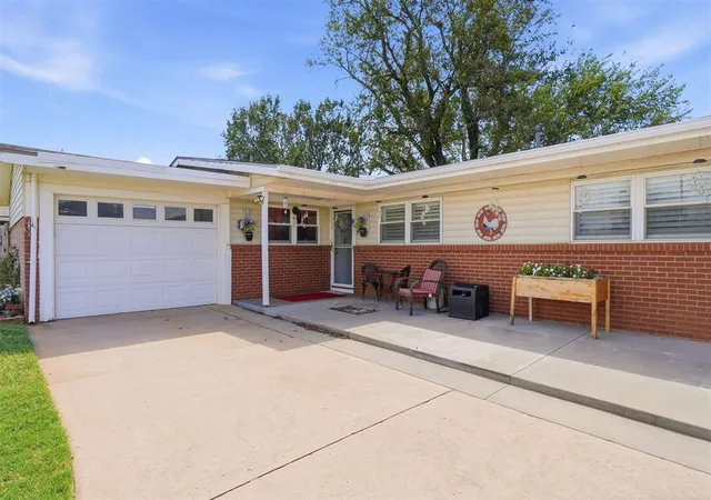 3rd image of 308 Suwannee Rd, Burns Flat, OK 73647 | MLS# 1240723