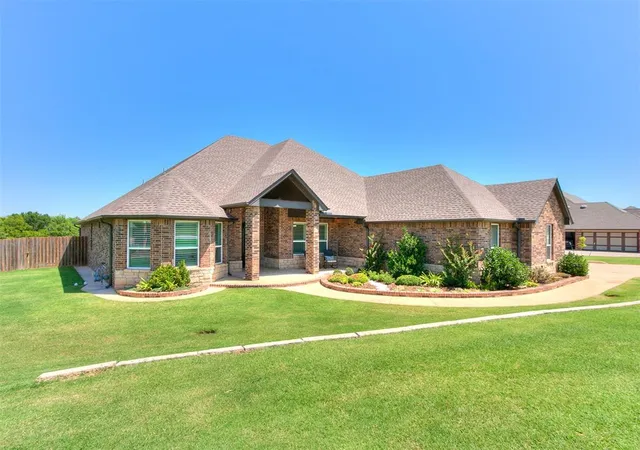 2nd image of 3001 Firefly Dr, Norman, OK 73071 | MLS# 1240733
