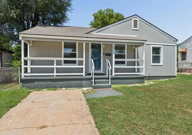 image of 3913 Se 24th St, Oklahoma City, OK 73115 | MLS# 1240742