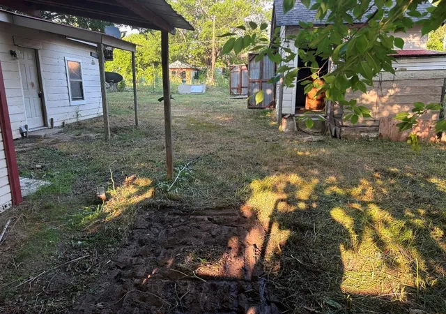 5th image of 219 E Hickory St, Holdenville, OK 74848 | MLS# 1240747
