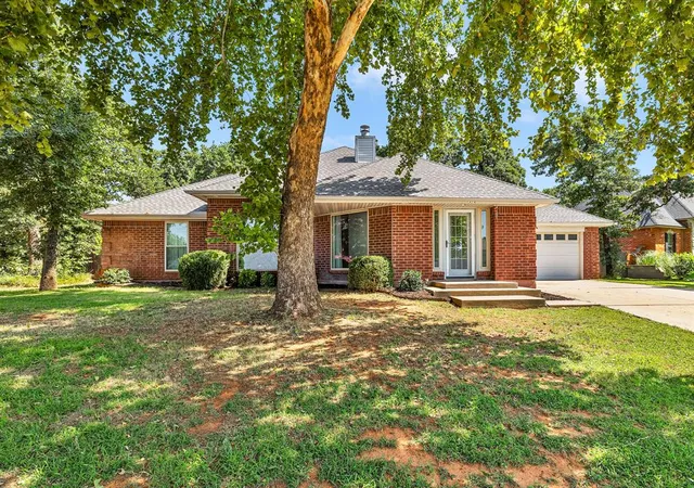 1st image of 1310 Choctaw Trl, Blanchard, OK 73010 | MLS# 1240765