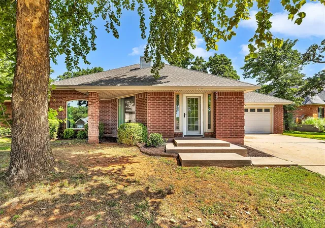 4th image of 1310 Choctaw Trl, Blanchard, OK 73010 | MLS# 1240765