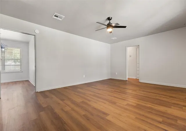 Photo 3 of Sale Pending at 1421 SW 52nd Street, Oklahoma City, OK 73119 | MLS# 1240781 | Listing updated on 2026-08-14