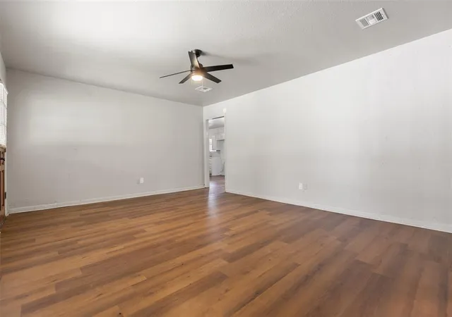 Photo 4 of Sale Pending at 1421 SW 52nd Street, Oklahoma City, OK 73119 | MLS# 1240781 | Listing updated on 2026-08-14