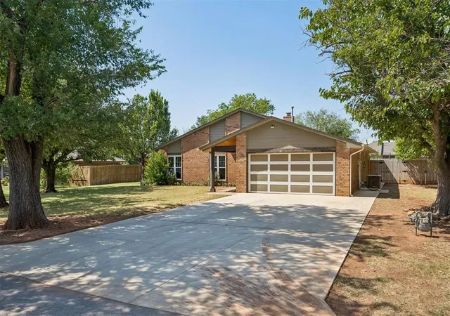 Photo 4 of Single family home for sale at 923 NW Harrison Ave, Piedmont, OK 73078 | MLS# 1240783 | Listing updated on 2026-09-04