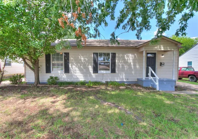 Photo 1 of Single family home for sale at 510 W Lockheed Dr, Oklahoma City, OK 73110 | MLS# 1240790 | Listing updated on 2026-08-26