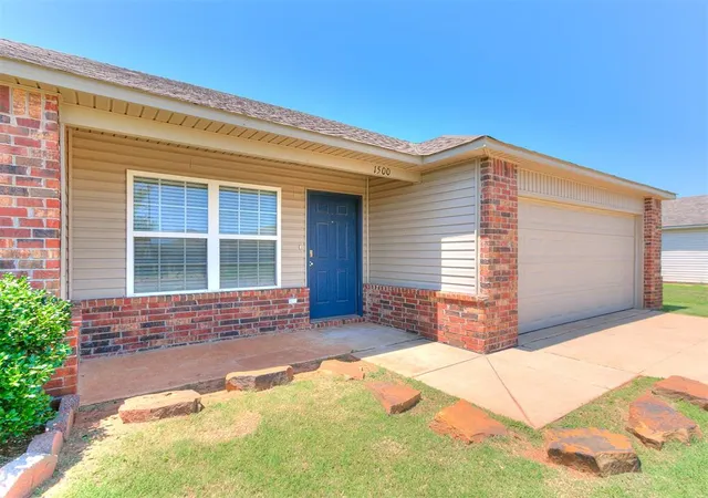 2nd image of 1500 Sandstone Dr, Noble, OK 73068 | MLS# 1240809