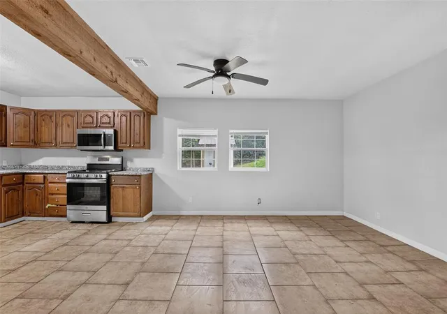 Photo 3 of Single family home for sale at 980801 S Stagecoach Dr, Wellston, OK 74881 | MLS# 1240816 | Listing updated on 2026-08-26
