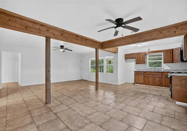 Photo 4 of Single family home for sale at 980801 S Stagecoach Dr, Wellston, OK 74881 | MLS# 1240816 | Listing updated on 2026-08-26
