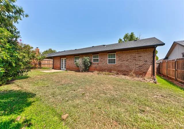 41st image of 108 Chickasaw Ln, Yukon, OK 73099 | MLS# 1240822