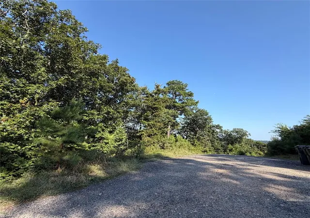 4th image of 184 Vista Del Lago Trl #38, Broken Bow, OK 74728 | MLS# 1240829