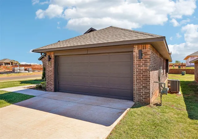 Photo 2 of Single family home for sale at 1800 Pin Cherry Ln, Oklahoma City, OK 73160 | MLS# 1240857 | Listing updated on 2026-09-23