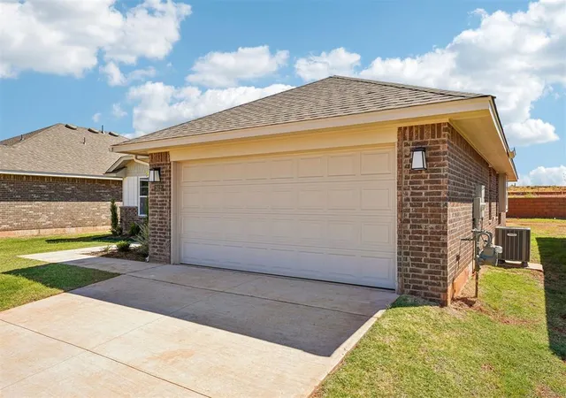 Photo 3 of Single family home for sale at 1812 Pin Cherry Ln, Oklahoma City, OK 73160 | MLS# 1240859 | Listing updated on 2026-09-23