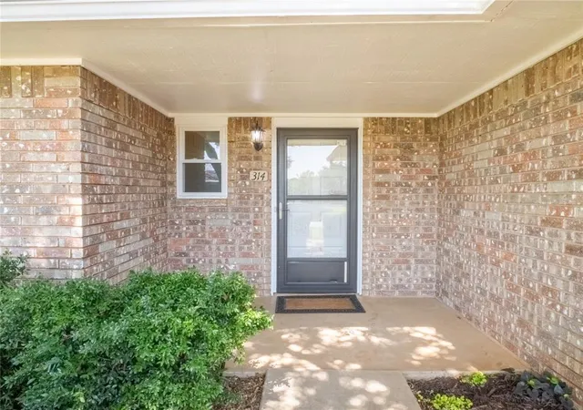 4th image of 314 Ne 26Th St, Lawton, OK 73507 | MLS# 1240860