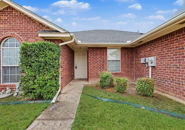 Photo 2 of Single family home for sale at 3444 Cobblestone Ct, Spencer, OK 73084 | MLS# 1240864 | Listing updated on 2026-10-06