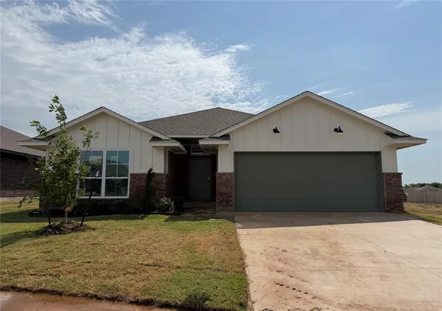 Photo 1 of Single family home for sale at 1116 Redwood Crk Dr, Yukon, OK 73099 | MLS# 1240873 | Listing updated on 2026-10-20