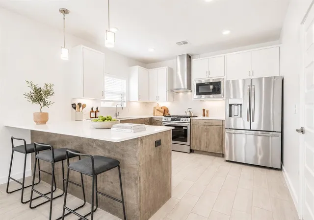 Photo 2 of Single family home for sale at 4200 NW 180th Terrace, Edmond, OK 73012 | MLS# 1240877 | Listing updated on 2026-09-21