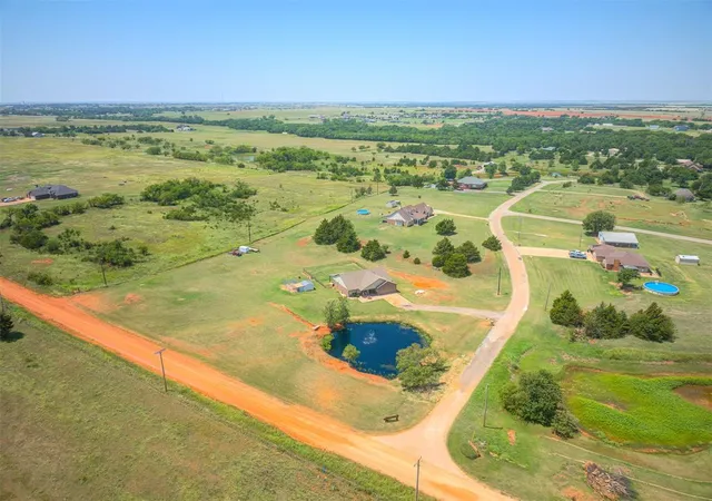 3rd image of 18301 Naomi Dr, Cashion, OK 73016 | MLS# 1240880