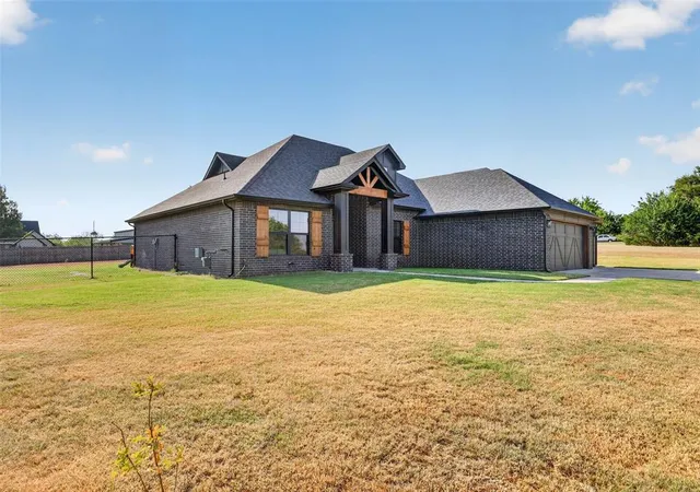 Photo 3 of Sale Pending at 19180 N County Line Rd, Piedmont, OK 73078 | MLS# 1240901 | Listing updated on 2026-08-28