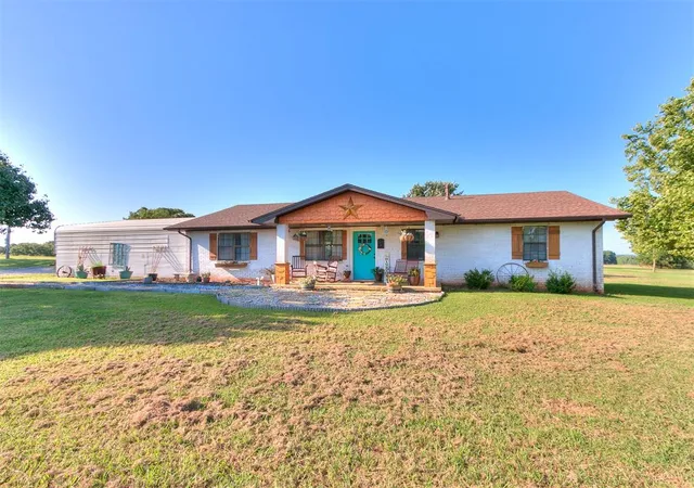 2nd image of 17700 Box Rd, Lexington, OK 73051 | MLS# 1240903