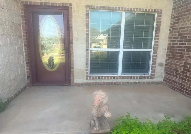 Photo 3 of Single family home for sale at 11824 Bellhurst Ave, Oklahoma City, OK 73162 | MLS# 1240910 | Listing updated on 2026-08-28