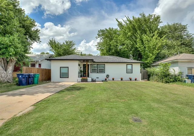 Single family home for sale at 929 SW 52nd Street, Oklahoma City, OK 73109 | MLS# 1240912