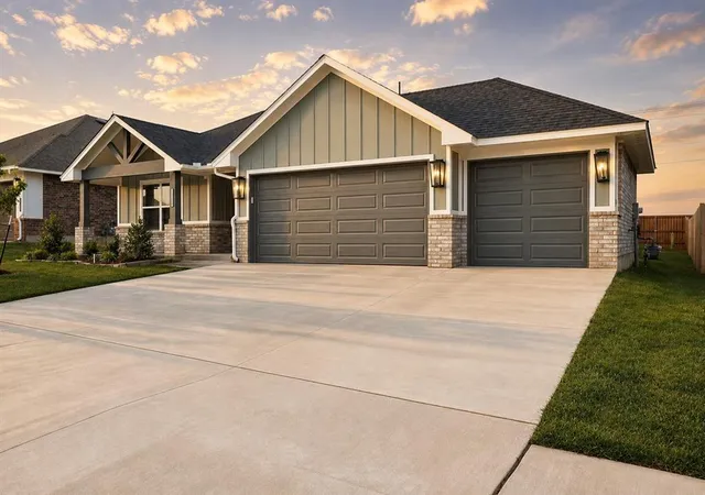 3rd image of 12017 Nw 121St Cir, Yukon, OK 73099 | MLS# 1240922