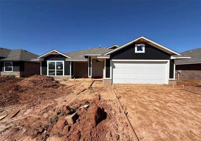 Single family home for sale at 8621 NW 75th Street, Oklahoma City, OK 73132 | MLS# 1240932