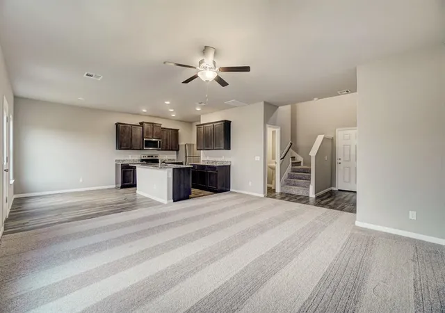 2nd image of 1926 Redwood Ln, El Reno, OK 73036 | MLS# 1240933