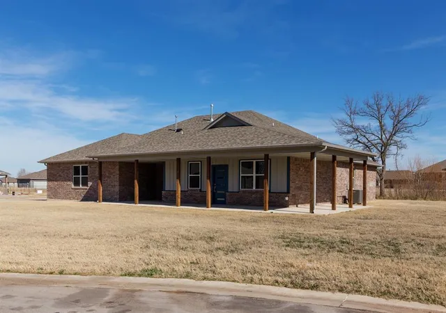 Photo 2 of Single family home for sale at 306 Kirks Holw, Jones, OK 73049 | MLS# 1240942 | Listing updated on 2026-08-19