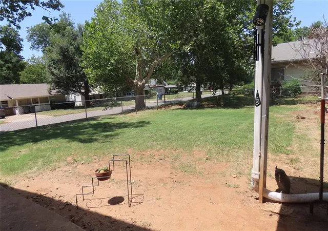 27th image of 1228 W Florida Ave, Chickasha, OK 73018 | MLS# 1240990