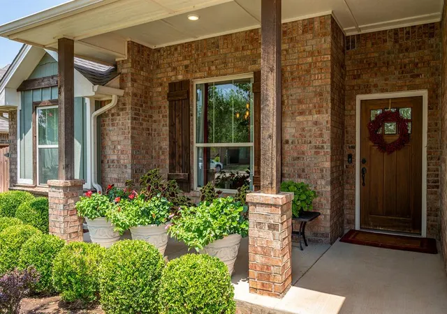 Photo 2 of Single family home for sale at 8621 Nw 127th Street, Oklahoma City, OK 73142 | MLS# 1240991 | Listing updated on 2026-09-19