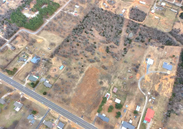33rd image of S Harrah Rd, Harrah, OK 73045 | MLS# 1240992
