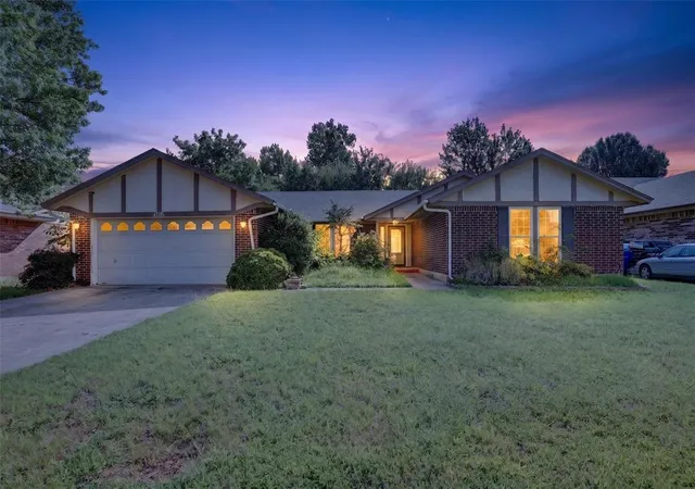 Photo 2 of Sale Pending at 3012 N Meadowood Dr, Oklahoma City, OK 73110 | MLS# 1240993 | Listing updated on 2026-08-23