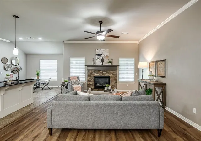 Photo 3 of Sale Pending at 4901 Wister Ln, Edmond, OK 73025 | MLS# 1240997 | Listing updated on 2026-08-13