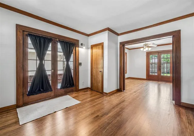 Photo 3 of Single family home for sale at 208 NW 17th Street, Oklahoma City, OK 73103 | MLS# 1241000 | Listing updated on 2026-09-29