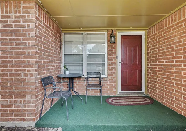 3rd image of 1228 Sw 92Nd St, Oklahoma City, OK 73139 | MLS# 1241002