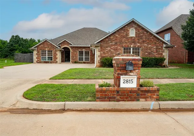 2nd image of 2815 Misty Ridge Dr, Norman, OK 73071 | MLS# 1241005