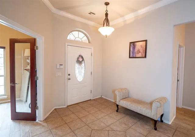 Photo 3 of Single family home for sale at 2815 Misty Ridge Dr, Norman, OK 73071 | MLS# 1241005 | Listing updated on 2026-10-02