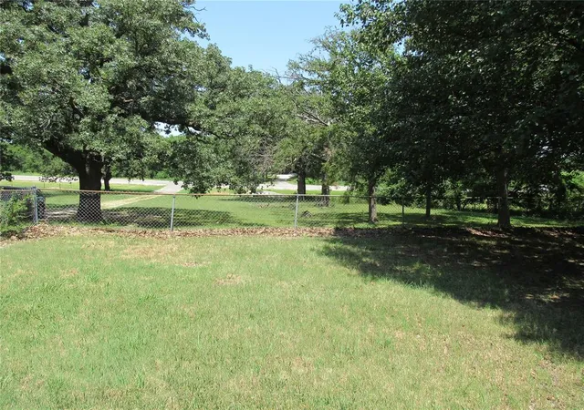 4th image of 51940 E Hwy 19 Hwy, Stratford, OK 74872 | MLS# 1241016